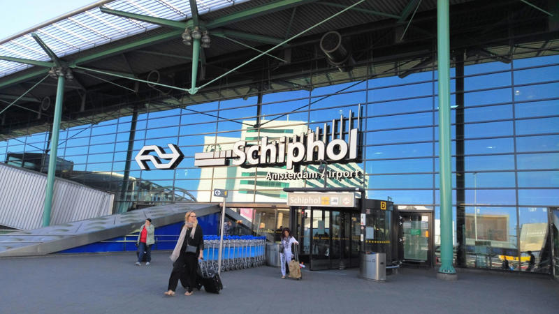 #26 – Amsterdam Schiphol Airport (AMS), Netherlands Luxury Is An Understatement, #49 – Milan Malpensa Airport (MXP), Italy, #47 – Christchurch Airport (CHC), New Zealand, #46 – Helsinki-Vantaa Airport (HEL), Finland, #45 – Seattle-Tacoma International Airport (SEA), USA, #43 – Tokyo Narita International Airport (NRT), Japan, #42 – Cape Town International Airport (CPT), South Africa, #41 – Auckland Airport (AKL), New Zealand, #40 – Oslo Gardermoen Airport (OSL), Norway, #39 – Munich Airport (MUC), Germany, #38 – Brisbane Airport (BNE), Australia, #37 – Dallas Fort Worth International Airport (DFW), USA, #36 – Barcelona El Prat Airport (BCN), Spain, #35 – Hamad International Airport (DOH), Qatar, #34 – Vienna International Airport (VIE), Austria, #33 – Tallinn Lennart Meri Airport (TLL), Estonia, #32 – Zürich Airport (ZRH), Switzerland, #31 – Copenhagen Airport (CPH), Denmark, #30 – Abu Dhabi International Airport (AUH), UAE, #29 – Istanbul Airport (IST), Turkey, #28 – Kuala Lumpur International Airport (KUL), Malaysia, #27 – Seoul Incheon International Airport (ICN), South Korea, #26 – Amsterdam Schiphol Airport (AMS), Netherlands, #25 – Toronto Pearson International Airport (YYZ), Canada, #24 – Doha Hamad Airport (DOH), Qatar, #23 – Athens International Airport (ATH), Greece, #22 – Chicago O'Hare International Airport (ORD), USA, #21 – Dubai International Airport (DXB), UAE, #20 – Frankfurt Airport (FRA), Germany, #19 – Sydney Kingsford Smith Airport (SYD), Australia, #18 – Hong Kong International Airport (HKG), Hong Kong, #17 – Madrid-Barajas Airport (MAD), Spain, #16 – Doha International Airport (DOH), Qatar, #15 – Seattle-Tacoma International Airport (SEA), USA, #14 – Vienna Airport (VIE), Austria, #13 – London Heathrow Airport (LHR), UK, #12 – Kansai International Airport (KIX), Japan, #11 – Paris Charles de Gaulle Airport (CDG), France, #10 – Panama Tocumen International Airport (PTY), Panama, #9 – Doha Hamad Terminal A (DOH), Qatar, #8 – Zurich Airport (ZRH), Switzerland, #7 – Quito Mariscal Sucre International Airport (UIO), Ecuador, #6 – Munich Airport (MUC), Germany, #5 – Doha Hamad International (DOH), Qatar, #4 – Incheon International Airport (ICN), South Korea, #3 – Hong Kong International Airport (HKG), Hong Kong, #2 – Tokyo Haneda Airport (HND), Japan