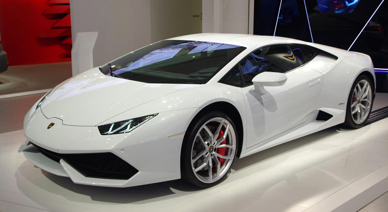 Can You Match The Celebrity To Their Car Collection?, Answer: Floyd Mayweather, Answer: Snoop Dogg, Who Drives Hypercars Like The McLaren Speedtail And Aston Martin Valkyrie?, Who Owns The Eco-Friendly Yet Performance-Heavy BMW i8 And The Rolls-Royce Phantom?, Answer: Leonardo DiCaprio, Answer: Jerry Seinfeld, Answer: Cristiano Ronaldo, Answer: Beyoncé, Answer: Jay Leno, Answer: Patrick Dempsey