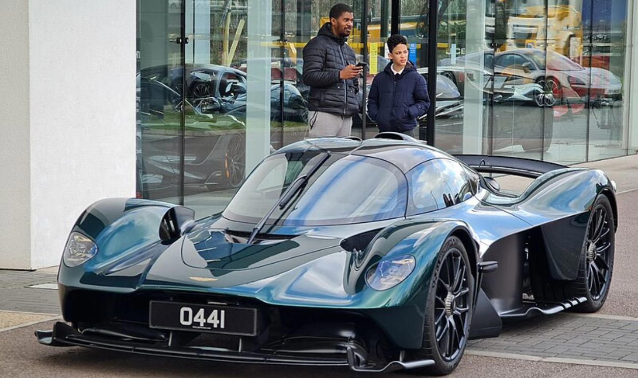 Can You Match The Celebrity To Their Car Collection?, Answer: Floyd Mayweather, Answer: Snoop Dogg, Who Drives Hypercars Like The McLaren Speedtail And Aston Martin Valkyrie?, Who Owns The Eco-Friendly Yet Performance-Heavy BMW i8 And The Rolls-Royce Phantom?, Answer: Leonardo DiCaprio, Answer: Jerry Seinfeld, Answer: Cristiano Ronaldo, Answer: Beyoncé, Answer: Jay Leno, Answer: Patrick Dempsey