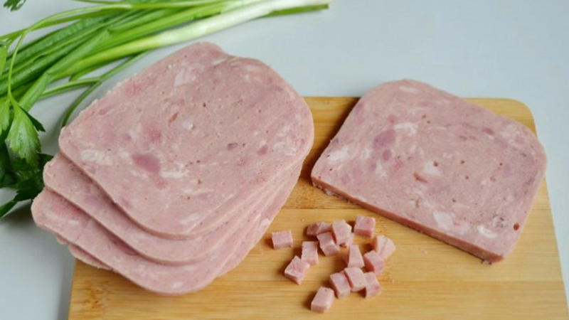 1. Beans With Bacon, 2. Cream of Mushroom, 3. Chunky Beef With Country Vegetables, 4. Cream of Chicken, 5. Chunky Spicy Chicken Quesadilla, 6. Split Pea With Ham and Bacon, 7. Vegetarian Vegetable, 8. Chunky New England Clam Chowder, 9. Old Fashioned Vegetable, 10. Tomato A to Z’s, 1. Chunky Spicy Chicken and Sausage Gumbo, 2. Mexican Style Chicken Tortilla, 3. Homestyle Italian Style Wedding, 4. Tomato Soup, 5. Chunky Sirloin Burger With Country Vegetables, 6. Homestyle Savory Chicken With Brown Rice, 8. Chunky Hearty Bean and Ham, 9. Condensed Cream of Mushroom, 10. Chunky Classic Chicken Noodle