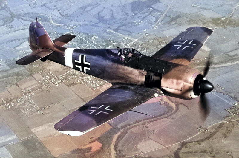 11: Bücker Bü 181 Bestmann, 11: Bü 181 Bestmann, 10: L-4 Grasshopper, 9: Junker Ju 88, 8: Focke-Wulf Fw 190, 7: Hawker Hurricane, 6: Yakovlev Yak-9, 5: Hawker Typhoon, 4: Republic P-47 Thunderbolt, 3: Junkers Ju 87 Stuka, 3: Ju 87 Stuka, 2: Ilyushin Il-2 ‘Shturmovik’, 2: Ilyushin Il-2, 1: Henschel Hs 129