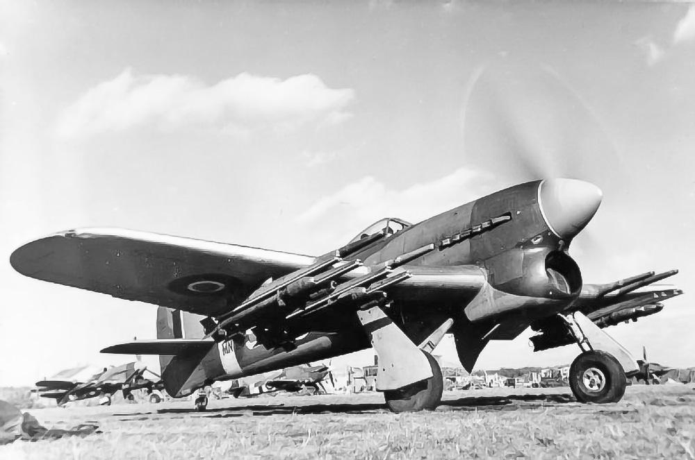 11: Bücker Bü 181 Bestmann, 11: Bü 181 Bestmann, 10: L-4 Grasshopper, 9: Junker Ju 88, 8: Focke-Wulf Fw 190, 7: Hawker Hurricane, 6: Yakovlev Yak-9, 5: Hawker Typhoon, 4: Republic P-47 Thunderbolt, 3: Junkers Ju 87 Stuka, 3: Ju 87 Stuka, 2: Ilyushin Il-2 ‘Shturmovik’, 2: Ilyushin Il-2, 1: Henschel Hs 129