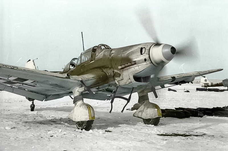 11: Bücker Bü 181 Bestmann, 11: Bü 181 Bestmann, 10: L-4 Grasshopper, 9: Junker Ju 88, 8: Focke-Wulf Fw 190, 7: Hawker Hurricane, 6: Yakovlev Yak-9, 5: Hawker Typhoon, 4: Republic P-47 Thunderbolt, 3: Junkers Ju 87 Stuka, 3: Ju 87 Stuka, 2: Ilyushin Il-2 ‘Shturmovik’, 2: Ilyushin Il-2, 1: Henschel Hs 129