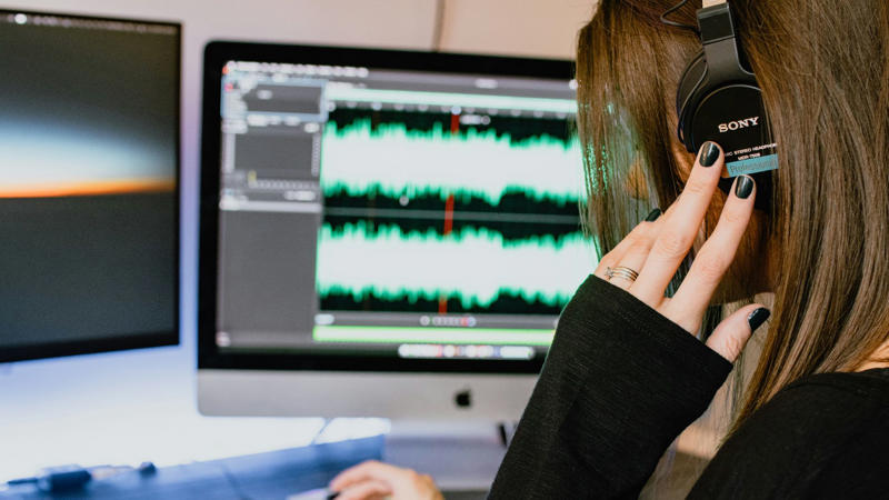 5. Audio Editing 1. Audiobooks, 2. Digital Art, 3. Terms of Service Reader, 4. Video Editing, 5. Audio Editing, 6. Game Engines, 7. Tracking Flights, 8. Free Stuff, 9. Learn Psychology, 10. Free Icons, 11. Open Learn, 12. Maps, 13. Free Certifications, 14. Free Boxes, 15. Unsplash, 16. Free Taxes, 17. College Books, 18. Easy Bibliography, 19. 3D Editing, 20. Project Gutenberg