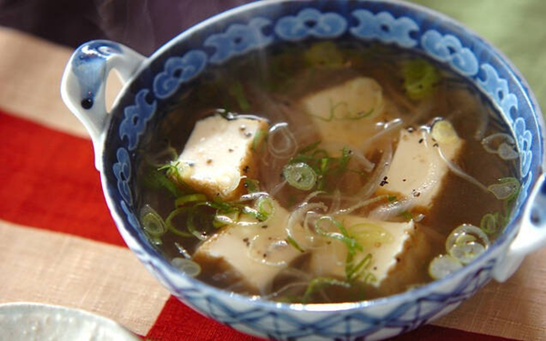 厚揚げのエスニックスープ, タイ風ピリ辛春雨スープ, ナスのエスニックサラダ, 紫玉ネギのエスニックサラダ, インゲンのマヨスイートチリソース, エスニックたたきキュウリ, エビのエスニック炒め, ジャガイモのエスニック炒め