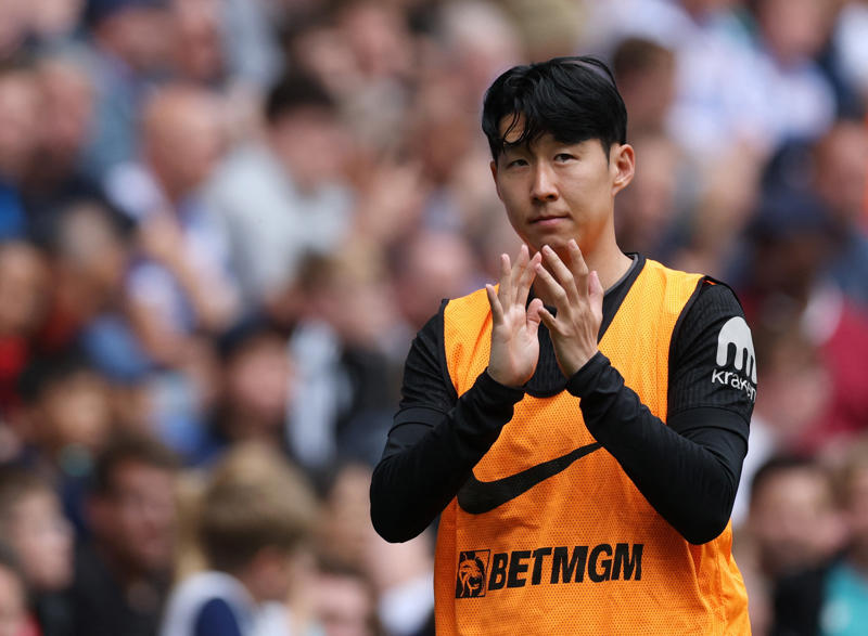 Transfer news LIVE, Dortmund want Brighton midfielder?, Chelsea refusing Chukwuemeka loan?, Mosquera closing in on Arsenal move, Fulham still interested in Nelson, Man Utd to sell Hojlund?, Sancho to Juventus on hold, Chelsea make contact for Ajax defender, Italy striker joins Qatari side for £56.5m, Liverpool 'retain interest' in Isak, City to spend big in Palmer buy-back?, Antony targeted by Atletico?, Roma sign Ferguson, Real Madrid preparing big bid for Man City's Rodri, Nkunku exit 'almost guaranteed', Norwich sign Schlupp, Guerra rejects contract offer amid Man Utd interest, Newcastle keen on Wissa, Rashford on situation at Manchester United, Rashford says Barcelona ‘feels like home’, Chelsea prepare Simons bid, Rodrygo to Liverpool?, Ten Hag chats Xhaka's qualities, Ten Hag wants to keep Xhaka, Man Utd sign Mbeumo from Brentford, Son to leave Spurs?, Liverpool reach agreement to sign Hugo Ekitike, Why Man United could be in pole position for Sesko, Chelsea and Arsenal battle for Simons, Jorrel Hato’s agent responds to Chelsea transfer reports, Arsenal set to seal Gyokeres