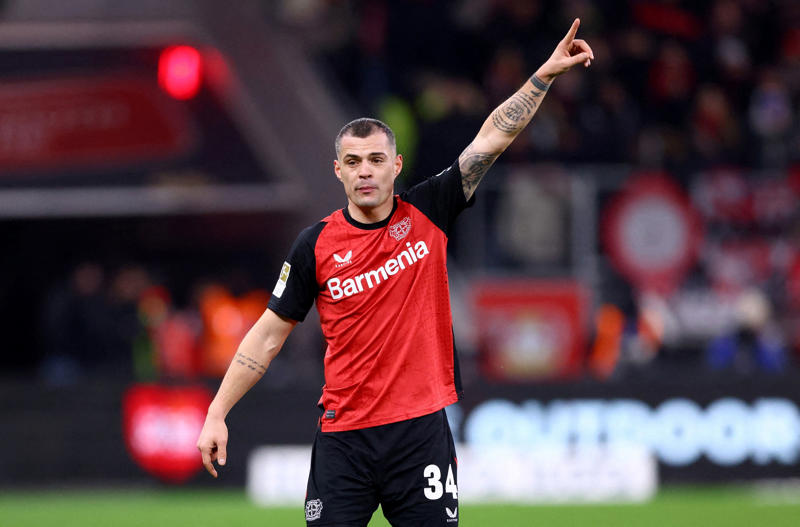 Transfer news LIVE, Fulham to sign Lecomte, Gyokeres deal done, medical this weekend, Van Dijk on Ekitike, More details on Trafford deal, Chelsea's Hato bid rejected, Villa bid for Canvot, Man Utd to sell Hojlund?, Manchester City set to re-sign James Trafford, Sancho to Juventus on hold, Chelsea make contact for Ajax defender, Italy striker joins Qatari side for £56.5m, Liverpool 'retain interest' in Isak, City to spend big in Palmer buy-back?, Sesko on Newcastle's radar, Dan Burn responds to Alexander Isak speculation after Newcastle forward eyes transfer, Antony targeted by Atletico?, Real Madrid preparing big bid for Man City's Rodri, Nkunku exit 'almost guaranteed', Guerra rejects contract offer amid Man Utd interest, Newcastle keen on Wissa, Rashford on situation at Manchester United, Ten Hag chats Xhaka's qualities, Ten Hag wants to keep Xhaka, Chelsea prepare Simons bid, Rashford says Barcelona ‘feels like home’, Rodrygo to Liverpool?, Man Utd sign Mbeumo from Brentford, Liverpool reach agreement to sign Hugo Ekitike, Chelsea and Arsenal battle for Simons, Why Man United could be in pole position for Sesko, Man Utd told Ollie Watkins is 'not for sale' after initial approach, Arteta addresses Mosquera acquisition, Liverpool to consider Isak bid?, Son to leave Spurs?, Arsenal announce signing of Cristhian Mosquera, Gyokeres expected in London, Alexander Isak eyes Newcastle exit with Liverpool and Chelsea considering situation, Good morning!