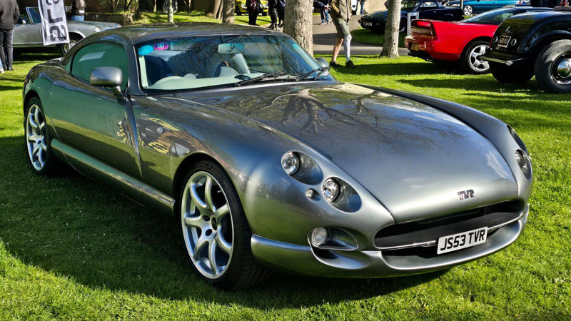 The Best Of Britain's V8 Cars, Aston Martin V8 Vantage (1977–1989), Jaguar XJR (1994–1997), TVR Cerbera 4.5 (1996–2003), Bentley Mulsanne Speed (2015–2020), Bristol Fighter (2004–2011), McLaren MP4-12C (2011–2014), Range Rover SV Autobiography Dynamic (2017–2021), Aston Martin DB11 V8 (2017–present), Noble M600 (2010–present), TVR Griffith (2024), Bentley Continental GT V8 (2013–present), Morgan Plus 8 (1968–2004; 2012–2018), Jaguar F-Type R (2014–present), Land Rover Defender V8 (2021–present), Rolls-Royce Wraith (2013–2022), Jensen Interceptor (1966–1976), Lister Storm (1993–1994), Bowler EXR-S (2012–2015), Aston Martin V8 Zagato (1986–1990), Ultima Evolution Coupe (2015–present)
