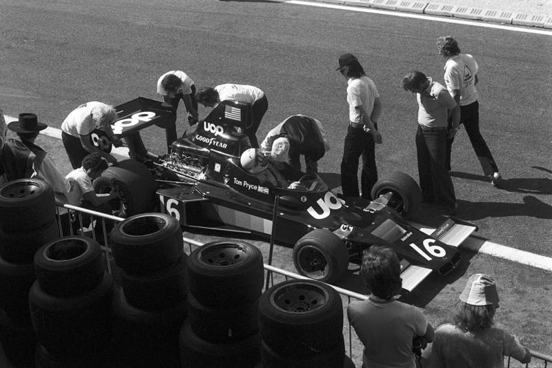 Formula One's Welsh wizard, A Shadow contender, A fire and a fatal response, The first death, Fatality number two, A dead man driving, Shock waves, A preventable disaster
