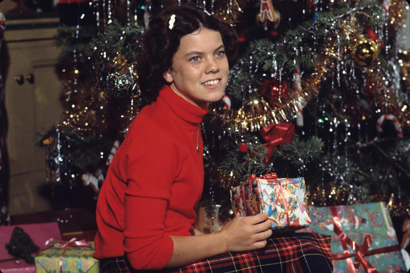 Joanie Cunningham Happy Days, Richie Cunningham, Ron Howard, Marion Cunningham, Marion Ross, Howard Cunningham, Tom Bosley, Arthur Fonzarelli, Henry Winkler, Award-winning role in 'Barry', Joanie Cunningham, Erin Moran, Chachi Arcola, Scott Baio, Warren 'Potsie' Weber, Anson Williams, Mitsumo 'Arnold' Takahashi, Noriyuki 'Pat' Morita, Al Delvecchio, Al Molinaro, Ralph Malph, Don Most, Lori Beth Allen-Cunningham, Lynda Goodfriend, Ashley Pfister, Linda Purl, Roger Phillips