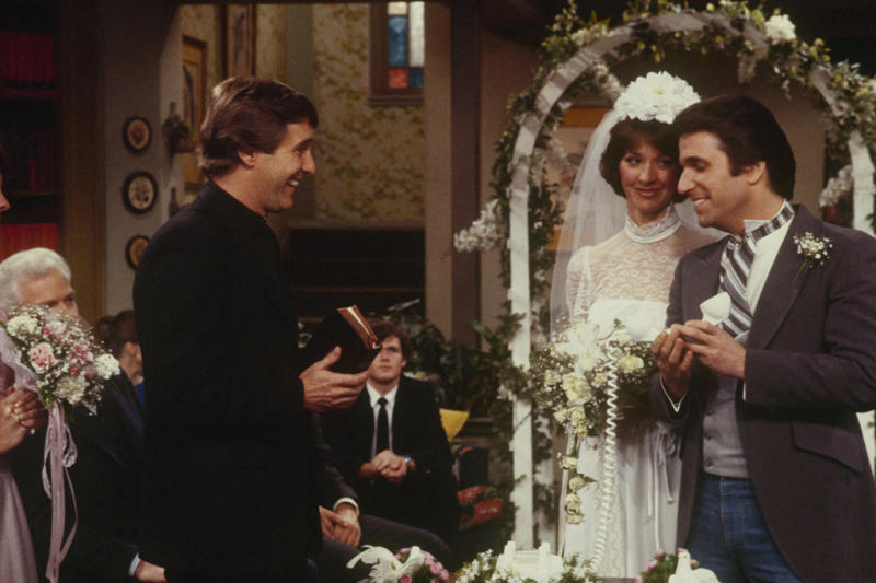 Lori Beth Allen-Cunningham Happy Days, Richie Cunningham, Ron Howard, Marion Cunningham, Marion Ross, Howard Cunningham, Tom Bosley, Arthur Fonzarelli, Henry Winkler, Award-winning role in 'Barry', Joanie Cunningham, Erin Moran, Chachi Arcola, Scott Baio, Warren 'Potsie' Weber, Anson Williams, Mitsumo 'Arnold' Takahashi, Noriyuki 'Pat' Morita, Al Delvecchio, Al Molinaro, Ralph Malph, Don Most, Lori Beth Allen-Cunningham, Lynda Goodfriend, Ashley Pfister, Linda Purl, Roger Phillips