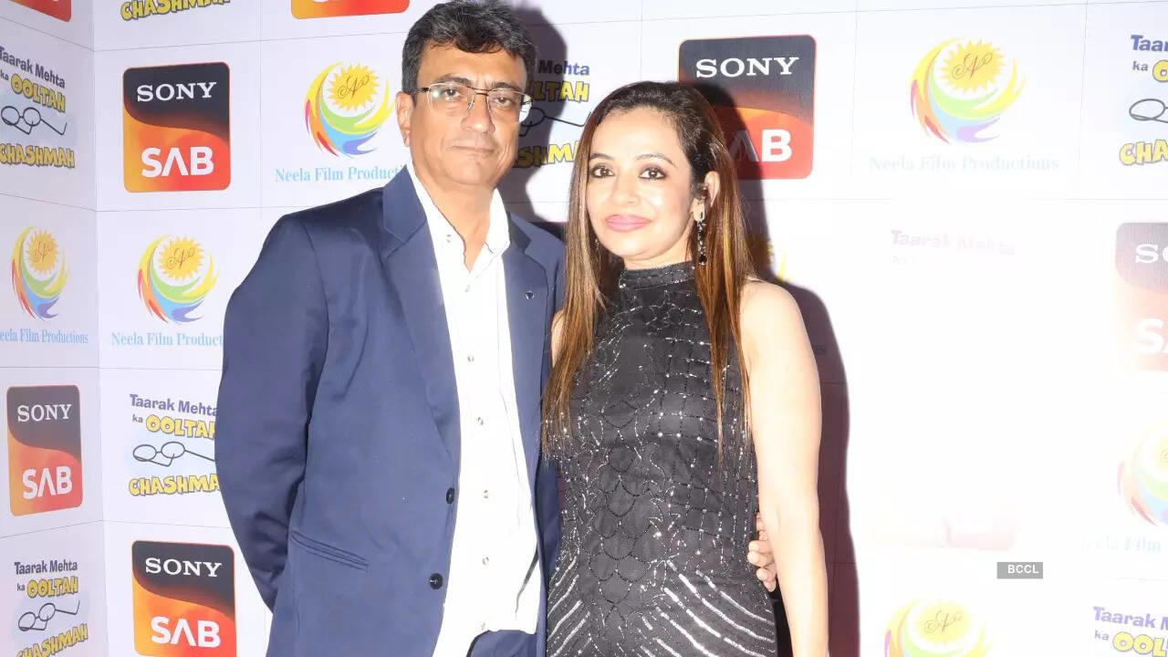 A Milestone Moment: TMKOC Turns 17 Who is Kruti Bhatt?, The Bhatt Twins – Dev and Deep, Their Adorable Pet Leo, A Couple That Travels Together, Rare Social Glimpses by Amit, A Milestone Moment: TMKOC Turns 17, Social Media Presence