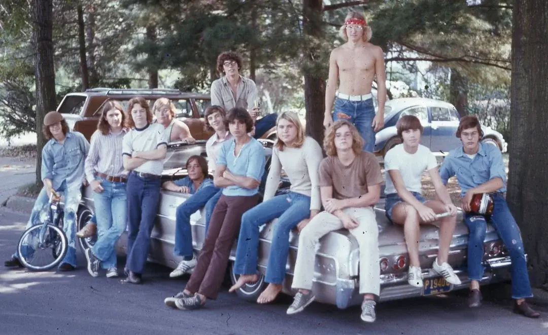 5. A Snapshot of LA Youth in the Summer of '76 1. Queen Was on Fire in 1976, Even if the Hairstyles Were Questionable, 2. The Hudson River Lit Up with Boats and Patriotism on the 4th of July, 1976, 3. Barefoot and Beaming, Locals Paraded with Pride Through Pickering Beach in 1976, 4. A Helpful Hand at Kmart's Camera Counter as Film Photography Ruled 1976, 5. A Snapshot of LA Youth in the Summer of '76, 6. Festive Fries and Holiday Cheer at McDonald's in the Heart of the Seventies, 7. Marching to the Beat of Freedom During the 1976 Bicentennial Celebration, 8. A Fall Night on Broadway and 44th in 1976 Manhattan, 9. Candlelit Conversations and Cozy Vibes at a 1976 House Party, 10. This Toddler Had Style to Spare in 1976, 11. Lazy Beach Days and Summer Love in South Shields, 1976, 12. Packed Nights and Rock 'n' Roll Vibes Inside Max's Kansas City, NYC, 1976, 13. Americans Gather Around the Bicentennial "Freedom Train" Carrying Priceless Pieces of History, 14. Teenage Love Caught on Camera in a Quiet New York Room, 1976, 15. Chaos and Cheers at the Battle Royal in L.A.'s Olympic Auditorium, 16. Jodie Foster Stuns at Just 14 in the Gritty Classic Taxi Driver, 1976, 17. The Power of Christ Compels You at Detroit’s Infamous Exorcist Lounge, 1976, 18. Arcade Dreams and Mall Magic Collide at Old Chicago in 1976, 19. School Vaccinations in 1976 Highland Park, 20. Dancing in the Streets of Brooklyn During A Joyful Block Party Moment in 1976, 21. Serving Up Street Flavor Outside the Met on a Summer Day in 1976, 22. A Group of Kids Waits Patiently for the Subway in a Gritty 1976 New York City, 23. Neighborhood Kids Gear Up for Halloween With Their Spookiest Masks in 1976, 24. President Jimmy Carter Casually Hops a Fence at LaGuardia Airport With an Aide, 1976, 25. Dining Above the Clouds at Windows on the World, 1976, 26. David Bowie in 1976, Redefining Cool with Every Glance, 27. AC/DC Rocking Their Way to Global Fame in 1976, 28. A Young Woman Hitchhiking Through Florida's Sun-Soaked Highways in 1976, 29. A Group of Young Concertgoers Soaking Up the Vibes in Ohio, 30. A Surprising Snapshot of Hollywood Charm, 31. When Superheroes Took the Plunge at SeaWorld's Wild 1976 Show, 32. Charlie's Angels Redefined Cool and Confidence in 1976, 33. Kiss Turns Heads While Strutting Through NYC in Full Costume, 1976
