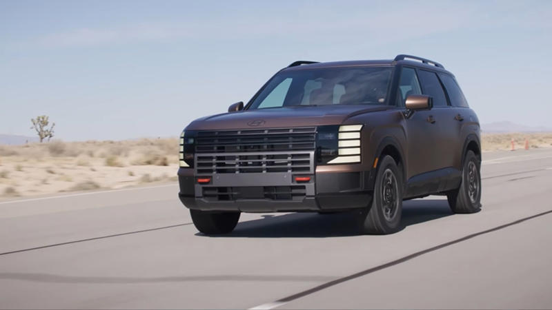 1. 2024 Ford Expedition, 2. 2025 Kia Telluride, 3. 2025 Toyota Grand Highlander, 4. 2025 Chevrolet Suburban, 5. 2025 Honda Pilot, 6. 2025 GMC Yukon, 7. 2025 Jeep Wagoneer, 8. 2025 Toyota Highlander, 9. 2025 Mazda CX-90, 10. 2025 Nissan Armada, 11. 2025 Volvo EX90, 12. 2025 Lexus TX, 13. 2025 Kia EV9, 14. 2025 Jeep Grand Cherokee L, 15. 2025 Subaru Ascent, 16. 2025 Hyundai Palisade, 17. 2025 Toyota Sequoia, 18. 2025 Chevrolet Traverse, 19. 2025 Ford Explorer, 20. 2025 Nissan Pathfinder