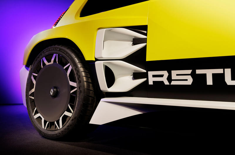 The new Renault 5 Turbo makes petrol hot hatches look boring