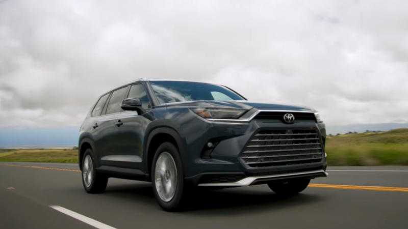 1. 2024 Ford Expedition, 2. 2025 Kia Telluride, 3. 2025 Toyota Grand Highlander, 4. 2025 Chevrolet Suburban, 5. 2025 Honda Pilot, 6. 2025 GMC Yukon, 7. 2025 Jeep Wagoneer, 8. 2025 Toyota Highlander, 9. 2025 Mazda CX-90, 10. 2025 Nissan Armada, 11. 2025 Volvo EX90, 12. 2025 Lexus TX, 13. 2025 Kia EV9, 14. 2025 Jeep Grand Cherokee L, 15. 2025 Subaru Ascent, 16. 2025 Hyundai Palisade, 17. 2025 Toyota Sequoia, 18. 2025 Chevrolet Traverse, 19. 2025 Ford Explorer, 20. 2025 Nissan Pathfinder