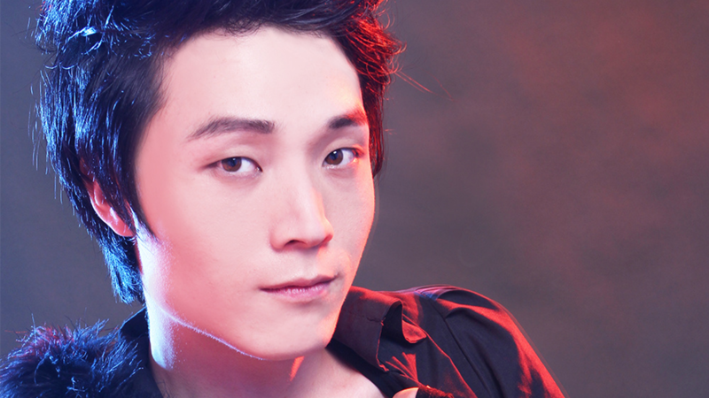 Netizen anger Zhang Yiyang death by capital punishment, Who was Zhang Yiyang?, Dropping out, Beginnings as a singer, More competitions, From singer to actor, Acting not a one-time thing, Did not quit on singing, Directorial debut, A dark side, Dated with large age difference, Rocky relationship, A plot against her, Attempted to end his life, No mercy under the law, Netizen anger