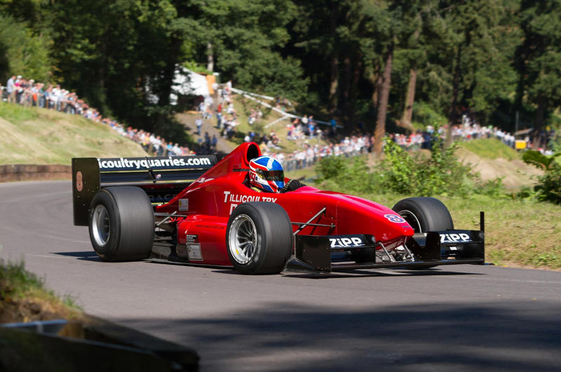Hillclimbing Car dealerships, Car ferries, Car shuttle train, Cat’s eyes, Texas Gate, Drag racing, Driving license, Driving test, Petrol stations, Grand Prix racing, Hillclimbing, Land Speed Record, Motor racing, Motorail, Highways/Motorways, Highway service areas, Motoring associations, Multi-storey parking lots, License plates, Parking meters, Rallying, Road map, Road markings, Road signs, Road trips, Speed cameras, Speed limits, Traffic lights