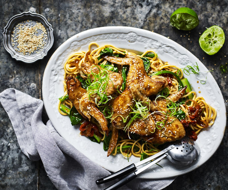 Ingredients, How to make these crunchy chicken wings, Make this chicken wing recipe go futher, More chicken wing recipes