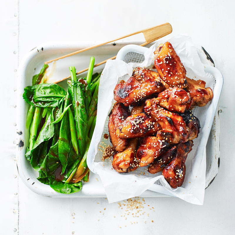 Ingredients, How to make these crunchy chicken wings, Make this chicken wing recipe go futher, More chicken wing recipes