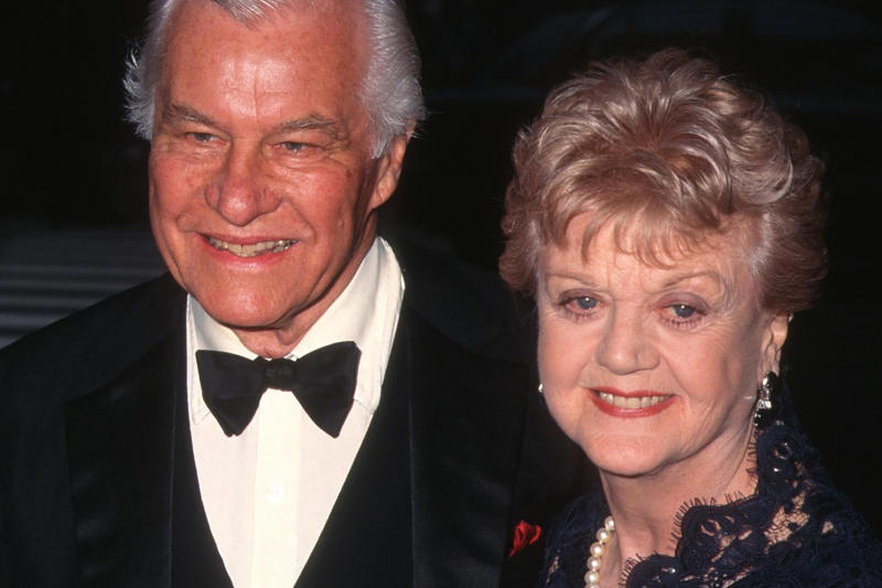 Olivia de Havilland: 104 years without a hair out of place, Norman Lloyd: The actor who worked until 100, Kirk Douglas: The 103-year-old Spartacus, Bob Hope: The comedian who exhausted the calendar, Zsa Zsa Gabor: Glamour until 99, Betty White: The age-defying queen of comedy, Mel Brooks: Still alive, still mocking death, Harry Belafonte: 96 years of rhythm and protest, Angela Lansbury: The lady who solved crimes and birthdays, Tony Bennett: In tune until 96