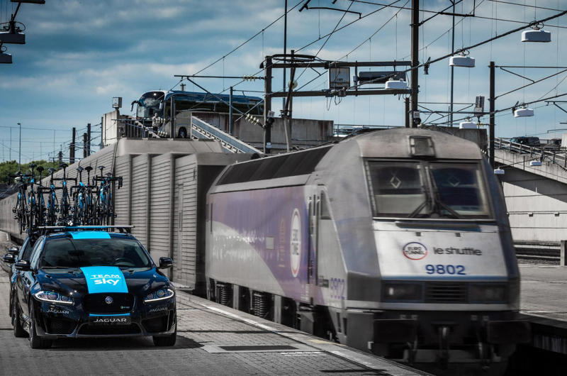 Car shuttle train Car dealerships, Car ferries, Car shuttle train, Cat’s eyes, Texas Gate, Drag racing, Driving license, Driving test, Petrol stations, Grand Prix racing, Hillclimbing, Land Speed Record, Motor racing, Motorail, Highways/Motorways, Highway service areas, Motoring associations, Multi-storey parking lots, License plates, Parking meters, Rallying, Road map, Road markings, Road signs, Road trips, Speed cameras, Speed limits, Traffic lights