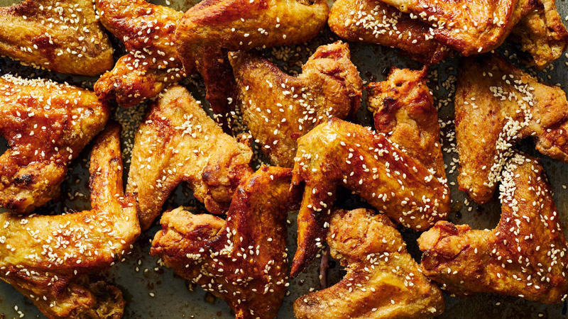 Ingredients, How to make these crunchy chicken wings, Make this chicken wing recipe go futher, More chicken wing recipes