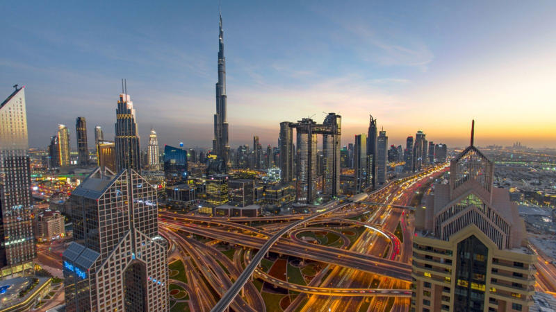 Visitors can explore iconic landmarks like the Burj Khalifa, embark on a thrilling desert safari, and discover the contrasts between modern malls and traditional souks. Dubai seamlessly combines tradition and modernity, making it a fascinating destination to explore. (Image: Canva)