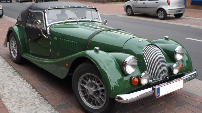 The Best Of Britain's V8 Cars, Aston Martin V8 Vantage (1977–1989), Jaguar XJR (1994–1997), TVR Cerbera 4.5 (1996–2003), Bentley Mulsanne Speed (2015–2020), Bristol Fighter (2004–2011), McLaren MP4-12C (2011–2014), Range Rover SV Autobiography Dynamic (2017–2021), Aston Martin DB11 V8 (2017–present), Noble M600 (2010–present), TVR Griffith (2024), Bentley Continental GT V8 (2013–present), Morgan Plus 8 (1968–2004; 2012–2018), Jaguar F-Type R (2014–present), Land Rover Defender V8 (2021–present), Rolls-Royce Wraith (2013–2022), Jensen Interceptor (1966–1976), Lister Storm (1993–1994), Bowler EXR-S (2012–2015), Aston Martin V8 Zagato (1986–1990), Ultima Evolution Coupe (2015–present)