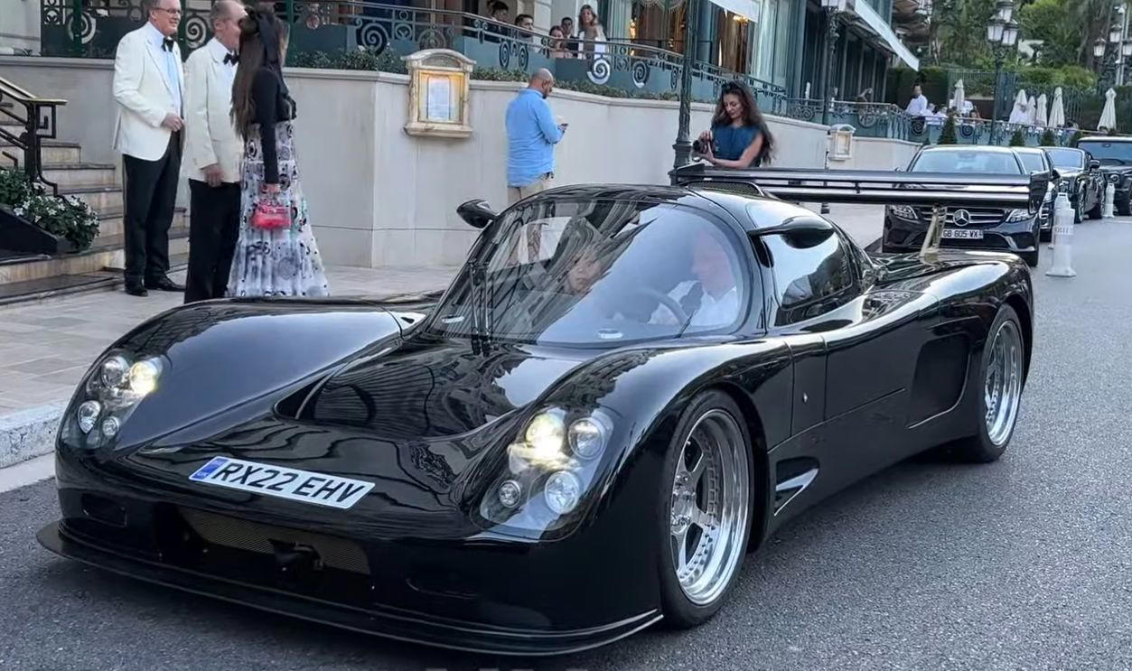 The Best Of Britain's V8 Cars, Aston Martin V8 Vantage (1977–1989), Jaguar XJR (1994–1997), TVR Cerbera 4.5 (1996–2003), Bentley Mulsanne Speed (2015–2020), Bristol Fighter (2004–2011), McLaren MP4-12C (2011–2014), Range Rover SV Autobiography Dynamic (2017–2021), Aston Martin DB11 V8 (2017–present), Noble M600 (2010–present), TVR Griffith (2024), Bentley Continental GT V8 (2013–present), Morgan Plus 8 (1968–2004; 2012–2018), Jaguar F-Type R (2014–present), Land Rover Defender V8 (2021–present), Rolls-Royce Wraith (2013–2022), Jensen Interceptor (1966–1976), Lister Storm (1993–1994), Bowler EXR-S (2012–2015), Aston Martin V8 Zagato (1986–1990), Ultima Evolution Coupe (2015–present)