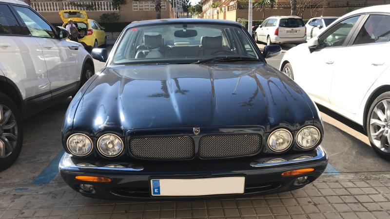 The Best Of Britain's V8 Cars, Aston Martin V8 Vantage (1977–1989), Jaguar XJR (1994–1997), TVR Cerbera 4.5 (1996–2003), Bentley Mulsanne Speed (2015–2020), Bristol Fighter (2004–2011), McLaren MP4-12C (2011–2014), Range Rover SV Autobiography Dynamic (2017–2021), Aston Martin DB11 V8 (2017–present), Noble M600 (2010–present), TVR Griffith (2024), Bentley Continental GT V8 (2013–present), Morgan Plus 8 (1968–2004; 2012–2018), Jaguar F-Type R (2014–present), Land Rover Defender V8 (2021–present), Rolls-Royce Wraith (2013–2022), Jensen Interceptor (1966–1976), Lister Storm (1993–1994), Bowler EXR-S (2012–2015), Aston Martin V8 Zagato (1986–1990), Ultima Evolution Coupe (2015–present)