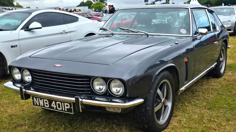 The Best Of Britain's V8 Cars, Aston Martin V8 Vantage (1977–1989), Jaguar XJR (1994–1997), TVR Cerbera 4.5 (1996–2003), Bentley Mulsanne Speed (2015–2020), Bristol Fighter (2004–2011), McLaren MP4-12C (2011–2014), Range Rover SV Autobiography Dynamic (2017–2021), Aston Martin DB11 V8 (2017–present), Noble M600 (2010–present), TVR Griffith (2024), Bentley Continental GT V8 (2013–present), Morgan Plus 8 (1968–2004; 2012–2018), Jaguar F-Type R (2014–present), Land Rover Defender V8 (2021–present), Rolls-Royce Wraith (2013–2022), Jensen Interceptor (1966–1976), Lister Storm (1993–1994), Bowler EXR-S (2012–2015), Aston Martin V8 Zagato (1986–1990), Ultima Evolution Coupe (2015–present)