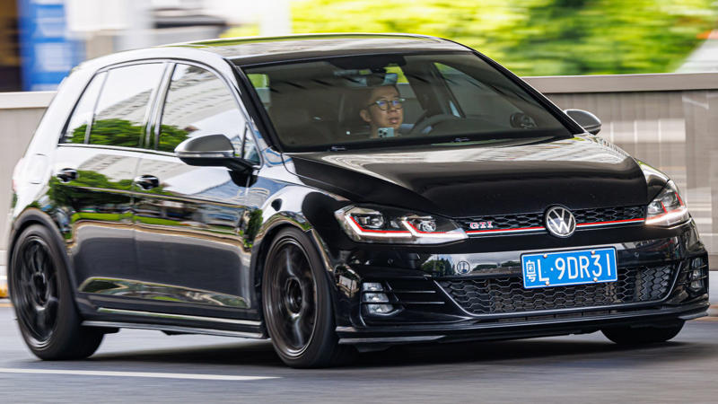 Volkswagen GTI (Mk7) Affordable Speed Demons, Honda Civic Si, Volkswagen GTI (Mk7), Subaru WRX, Hyundai Veloster N, HJUdall, Wikimedia CommonsChevrolet Camaro LT (1LE), Nissan Altima 2.0 VC-Turbo, Dodge Charger SXT AWD, Genesis Coupe 3.8 Ultimate, Infiniti G37 Coupe, Chrysler 300S V6, Dodge Challenger R/T, Chevrolet SS (2014–2015), Pontiac G8 GT, BMW 335i (E90/E92), Cadillac CTS-V (2005–2007), Audi S4 (B8), Chevrolet Corvette C6