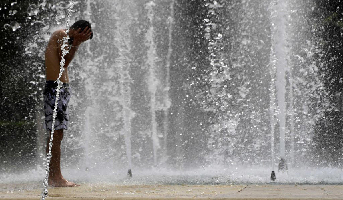 ARROUSED OR JUST WARM? EMBARRASSING LANGUAGE BLUNDERS, MANY LEFT RED-FACED, LOCALS SCRATCHING THEIR HEADS, HERE'S WHAT TO AVOID, ARROUSED OR JUST WARM?, 'TENGO CALOR', MARRIED OR JUST TIRED?, AVOID AWKWARD CONVERSATION, PREGNANT OR JUST EMBARRASSED?, HELPFUL TO KNOW, HASTA LA VISTA... JUST NO!, TRY THESE INSTEAD...