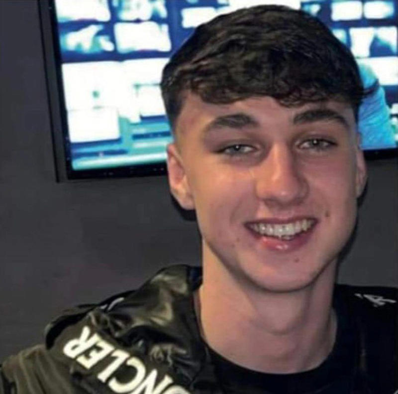 Jay Slater’s friend reveals final panicked texts from teen lost in mountains