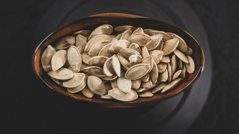 6. Pumpkin Seeds 1. Pale Or Yellowish Skin, 2. Constant Fatigue, 3. Frequent Headaches Or Dizziness, 4. Shortness Of Breath, 5. Brittle Nails Or Hair Loss, 6. Rapid Heartbeat, 7. Restless Legs At Night, 8. Craving Ice Or Dirt, 9. Cold Hands And Feet, 10. Tongue Swelling Or Soreness, 1. Spinach, 2. Red Meat (Beef Or Lamb), 3. Lentils, 4. Fortified Cereals, 6. Pumpkin Seeds, 7. Chicken Liver, 8. Cashews, 9. Chickpeas, 10. Sardines