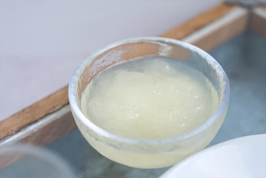 アセロラの爽やかな香りとほのかな塩味！「凍らせて飲むゼリー ソルティアセロラ」, すっきり爽やかな風味で、体も心もリフレッシュ！「凍らせて飲むゼリー ソルティシークヮーサー」, 抹茶の濃い旨みに、コクのある甘さの小豆が相性ぴったり！「凍らせて食べる 抹茶あずき」, ほうじ茶の渋みと、あずきの素朴な風味がよく合う「凍らせて食べる ほうじ茶あずき」