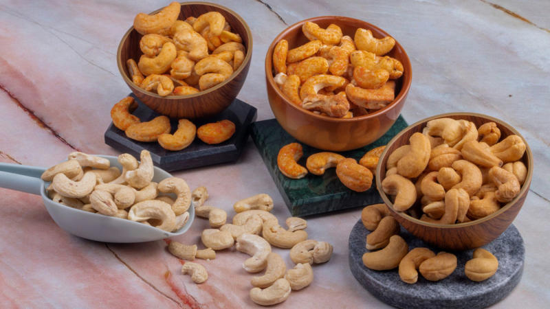8. Cashews 1. Pale Or Yellowish Skin, 2. Constant Fatigue, 3. Frequent Headaches Or Dizziness, 4. Shortness Of Breath, 5. Brittle Nails Or Hair Loss, 6. Rapid Heartbeat, 7. Restless Legs At Night, 8. Craving Ice Or Dirt, 9. Cold Hands And Feet, 10. Tongue Swelling Or Soreness, 1. Spinach, 2. Red Meat (Beef Or Lamb), 3. Lentils, 4. Fortified Cereals, 6. Pumpkin Seeds, 7. Chicken Liver, 8. Cashews, 9. Chickpeas, 10. Sardines