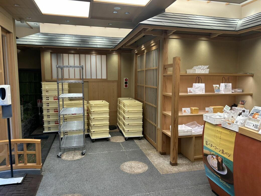 店内はほぼ貸切状態, ”一本足打法”の限界, 開発にパティシエが参画, 公式インスタはフォロワー20万人弱, 同業他社を子会社化する理由, 商機は中国にあり, 月商500万円のカフェ併設型店舗
