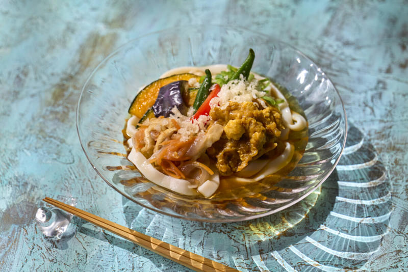 「ようこそ！カレー沼へ」では全30品の商品を展開！, 「自家製カレー」から新商品7品が登場！, 「レトルトカレー」から新商品3品が登場！, 「ベーカリー」から新商品2品が登場！（京橋・成城店限定）, 沼ポイント満載！ おすすめ3品を実食レポート, この夏あなたも“カレー沼”にハマってみませんか？