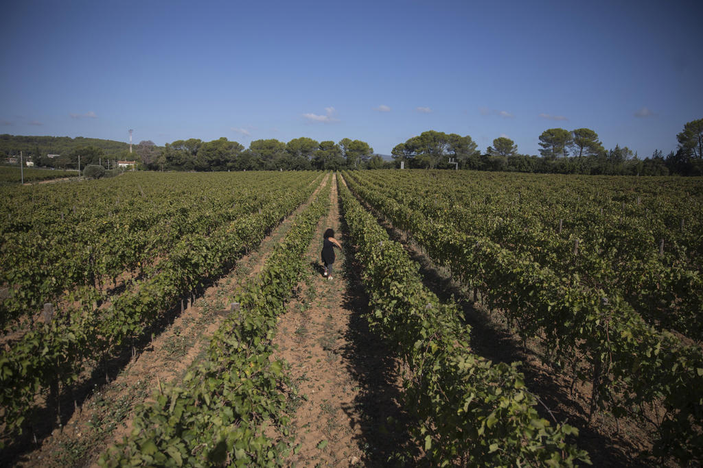 What's in the agreement?, What's not in the deal?, What's the impact?, What is some of the reaction to the deal?, What about car companies?, What were the issues dividing the two sides?
