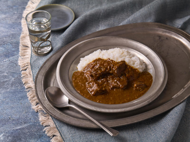 「ようこそ！カレー沼へ」では全30品の商品を展開！, 「自家製カレー」から新商品7品が登場！, 「レトルトカレー」から新商品3品が登場！, 「ベーカリー」から新商品2品が登場！（京橋・成城店限定）, 沼ポイント満載！ おすすめ3品を実食レポート, この夏あなたも“カレー沼”にハマってみませんか？