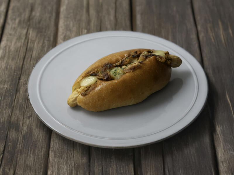 「ようこそ！カレー沼へ」では全30品の商品を展開！, 「自家製カレー」から新商品7品が登場！, 「レトルトカレー」から新商品3品が登場！, 「ベーカリー」から新商品2品が登場！（京橋・成城店限定）, 沼ポイント満載！ おすすめ3品を実食レポート, この夏あなたも“カレー沼”にハマってみませんか？