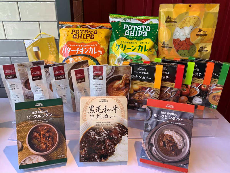 「ようこそ！カレー沼へ」では全30品の商品を展開！, 「自家製カレー」から新商品7品が登場！, 「レトルトカレー」から新商品3品が登場！, 「ベーカリー」から新商品2品が登場！（京橋・成城店限定）, 沼ポイント満載！ おすすめ3品を実食レポート, この夏あなたも“カレー沼”にハマってみませんか？