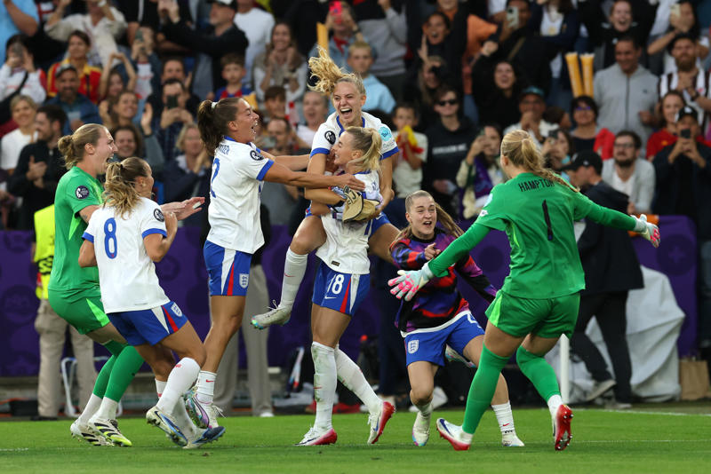 England vs Spain latest news, Chloe Kelly on her penalty routine, Bronze played entire tournament with broken leg, Bronze played tournament with a fractured tibia, Inevitable, Crowning moment!, England player ratings, Reaction from Chloe Kelly, Lionesses do it the hard way, Start the party!, Simon Collings at St Jakob-Park, ENGLAND WIN EURO 2025!, MISS! England 2-1 Spain, MISS! England 2-1 Spain, MISS! England 2-1 Spain, GOAL! England 2-1 Spain, MISS! England 1-1 Spain, GOAL! England 1-1 Spain, GOAL! England 0-1 Spain, Simon Collings at St Jakob-Park, MISS! England 0-0 Spain, Simon Collings at St Jakob-Park, FT: England 1-1 Spain, England 1-1 Spain, England 1-1 Spain, England 1-1 Spain, England 1-1 Spain, England 1-1 Spain, England 1-1 Spain, England 1-1 Spain, Simon Collings at St Jakob-Park, England 1-1 Spain, England 1-1 Spain, England 1-1 Spain, England 1-1 Spain, Back underway!, HT: England 1-1 Spain, England 1-1 Spain, Simon Collings at St Jakob-Park, England 1-1 Spain, England 1-1 Spain, England 1-1 Spain, England 1-1 Spain, England 1-1 Spain, England 1-1 Spain, England 1-1 Spain, England 1-1 Spain, Back underway!, Lionesses still fighting!, Simon Collings at St Jakob-Park, FT: England 1-1 Spain, England 1-1 Spain, England 1-1 Spain, England 1-1 Spain, England 1-1 Spain, England 1-1 Spain, England 1-1 Spain, England 1-1 Spain, England 1-1 Spain, Simon Collings at St Jakob-Park, England 1-1 Spain, England 1-1 Spain, England 1-1 Spain, England 1-1 Spain, Simon Collings at St Jakob-Park, England 1-1 Spain, England 1-1 Spain, England 1-1 Spain, England 1-1 Spain, England 1-1 Spain, England 1-1 Spain, Simon Collings at St Jakob-Park, GOAL! England 1-1 Spain | Alessia Russo 57', England 0-1 Spain, England 0-1 Spain, England 0-1 Spain, England 0-1 Spain, England 0-1 Spain, England 0-1 Spain, England 0-1 Spain, Back underway!, Simon Collings at St Jakob-Park, How Spain took the lead..., HT: England 0-1 Spain, England 0-1 Spain, England 0-1 Spain, England 0-1 Spain, England 0-1 Spain, Simon Collings at St Jakob-Park