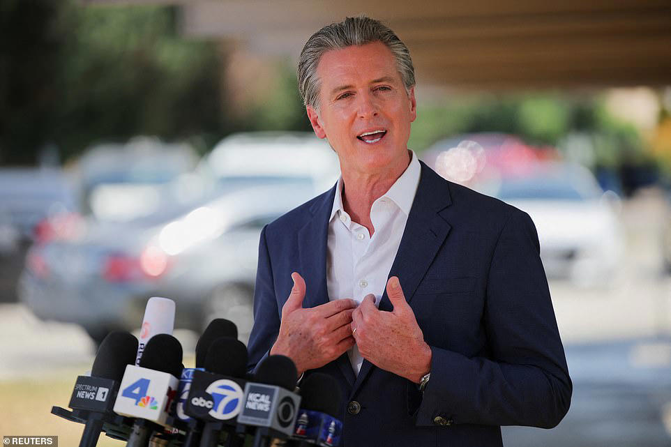 California's minimum wage hike may have cost thousands of jobs