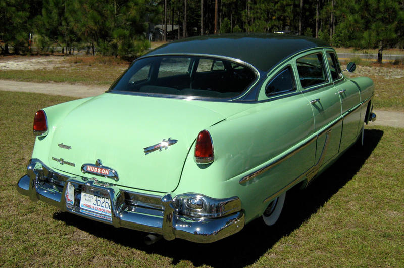 1. 1951 Hudson Hornet The world’s best super saloons, 1. 1951 Hudson Hornet, 1951 Hudson Hornet (cont.), 2. 1959 Jaguar Mk2 3.8, 1959 Jaguar Mk2 3.8 (cont.), 3. 1963 Maserati Quattroporte, 1963 Maserati Quattroporte (cont.), 4. 1966 Dodge Hemi Coronet Deluxe, 1966 Dodge Hemi Coronet Deluxe (cont.), 5. 1967 Iso Fidia, 1967 Iso Fidia (cont.), 6. 1971 Monica 560, 1971 Monica 560 (cont.), 7. 1971 De Tomaso Deauville, 1971 De Tomaso Deauville (cont.), 8. 1982 Alpina B7S Turbo, 1982 Alpina B7S Turbo (cont.), 9. 1985 AMG Hammer, 1985 AMG Hammer (cont.), 10. 1985 Bentley Turbo R, 1985 Bentley Turbo R (cont.), 11. 1986 Lancia Thema 8.32, 1986 Lancia Thema 8.32 (cont.), 12. 1988 Audi V8, 1988 Audi V8 (cont.), 13. 1990 Mercedes-Benz 190E 2.5-16 Evolution II, 1990 Mercedes-Benz 190E 2.5-16 Evolution II (cont.), 14. 1990 Lotus Carlton, 1990 Lotus Carlton (cont.), 15. 1990 Mercedes-Benz 500E, 1990 Mercedes-Benz 500E (cont.), 16. 1992 Subaru Impreza, 1992 Subaru Impreza (cont.), 17. 1992 Renault Safrane Biturbo, 1992 Renault Safrane Biturbo (cont.), 18. 1994 Jaguar XJR, 1994 Jaguar XJR (cont.), 19. 1998 BMW E39 M5, 1998 BMW E39 M5 (cont.), 20. 2000 Saab 9-5 Aero, 2000 Saab 9-5 Aero (cont.)