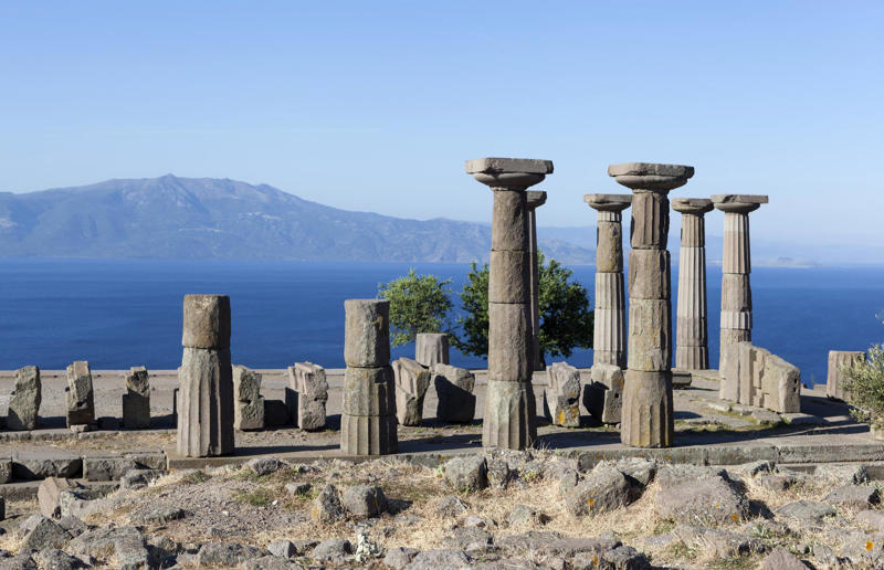 The rest is history, Rome, Italy, Athens, Greece, Tikal, Guatemala, Yaxha, Guatemala, Parsa, Iran, Susa, Iran, Gerasa, Jordan, Petra, Jordan, Machu Picchu, Peru, Choquequirao, Peru, Ollantaytambo, Peru, Pompeii, Italy, Herculaneum, Italy, Paestum, Italy, Teotihuacan, Mexico, El Tajín, Mexico, Chichén Itzá, Mexico, Pyramids of Giza, Egypt, Luxor, Egypt, Karnak, Egypt, Stonehenge, England, Avebury, England, Xi'an, China, Great Wall of China, Easter Island, Troy, Turkey, Ephesus, Turkey
