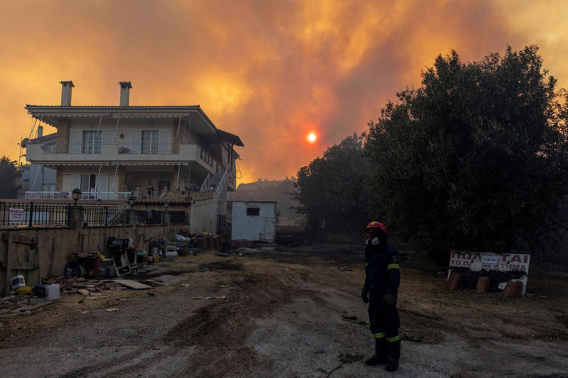 Sign up to The Getaway newsletter , Latest Foreign Office advice for travel to Greece, How common are wildfires in Greece?, What to do if your holiday is affected, How dangerous are wildfires?
