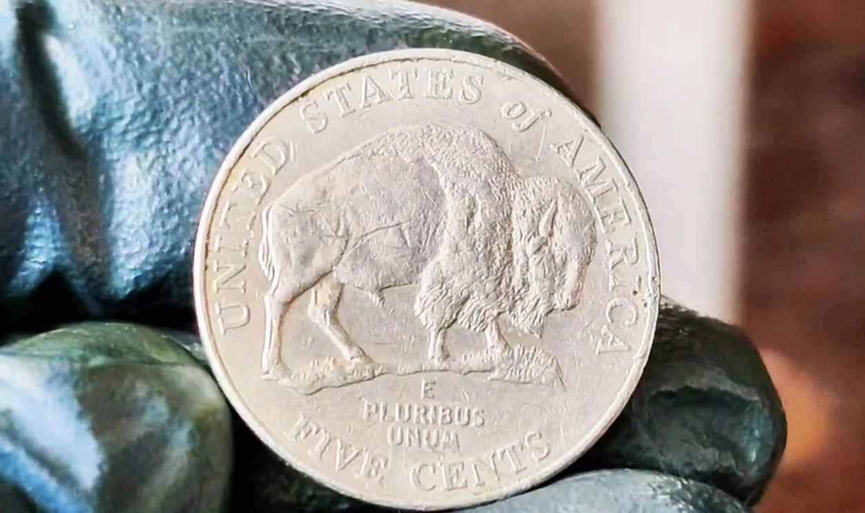 2005 “Speared Bison” Nickel (USA) You Could Make Bank With These Rare Coins, 1995 Double Die Lincoln Cent (USA), 1998, 1999, 2000 Wide AM Cents (USA), 2002 No “In God We Trust” Pledge Penny (USA), 2007 Presidential Dollar with Missing Edge Lettering (USA), 1999 Wide AM Penny (USA), 2005 “Speared Bison” Nickel (USA), 2004 Wisconsin Extra Leaf Quarter (USA), 1983 Double Die Reverse Penny (USA), Canadian 2000 “P” Mule Quarter (Canada), 1972 Double Die Obverse Lincoln Penny (USA), 1970-S Small Date Lincoln Penny (USA), 1992 Close AM Lincoln Cent (USA), 1982-D Small Date Copper Penny (USA), 1955 Double Die Penny (USA), 1965 Silver Roosevelt Dime (USA), 1969-S Double Die Obverse Penny (USA), 2000 Sacagawea Dollar with Washington Quarter Mule (USA), 1943 Bronze Lincoln Penny (USA)